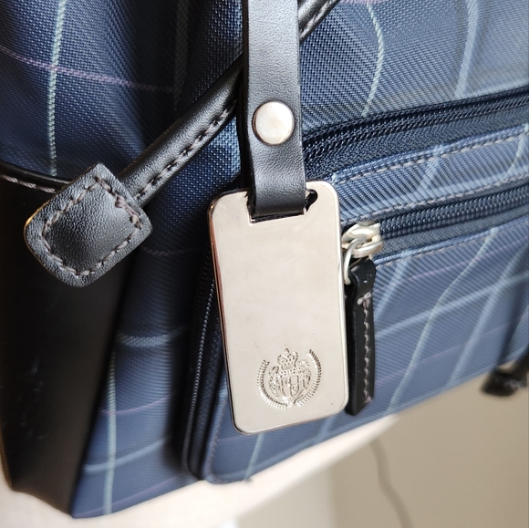 Liz Claiborne Mini Backpack - Picture 2 of 3